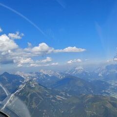 Flugwegposition um 14:23:13: Aufgenommen in der Nähe von Gemeinde Liezen, Liezen, Österreich in 2224 Meter